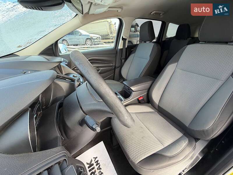 Позашляховик / Кросовер Ford Escape 2019 в Луцьку
