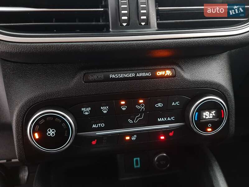 Позашляховик / Кросовер Ford Escape 2020 в Львові