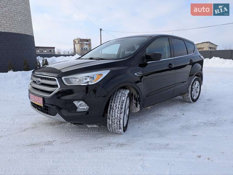 Позашляховик / Кросовер Ford Escape 2017 в Дубні