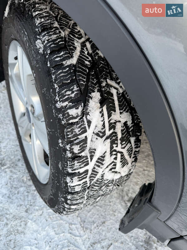 Позашляховик / Кросовер Ford Escape 2014 в Чернівцях фото 29 Позашляховик / Кросовер Ford Escape 2014 в Чернівцях