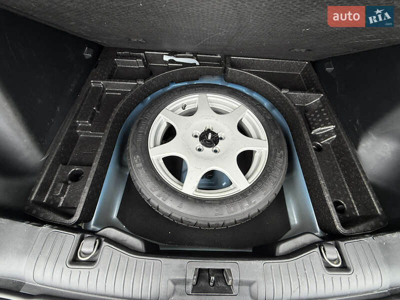 Внедорожник / Кроссовер Ford Escape 2019 в Стрые