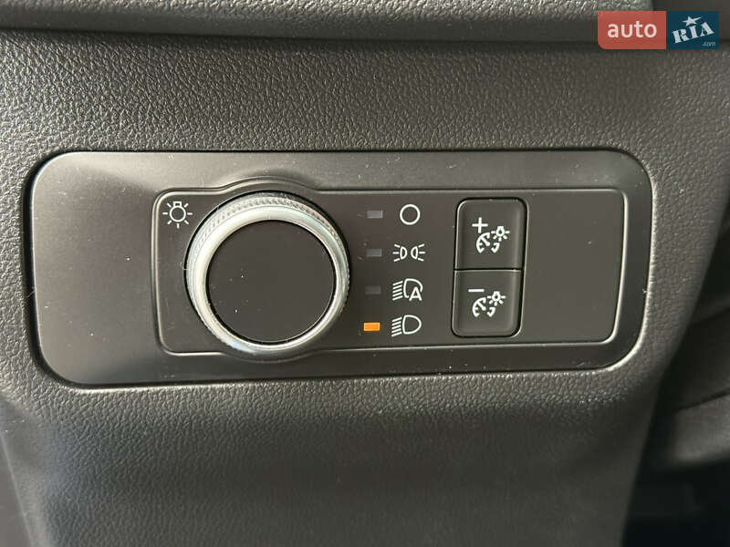 Внедорожник / Кроссовер Ford Escape 2019 в Стрые