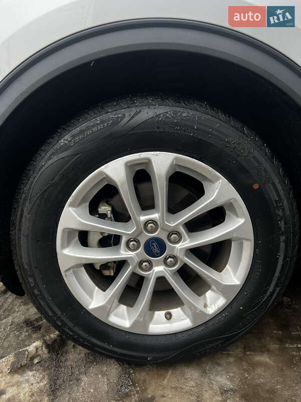 Позашляховик / Кросовер Ford Escape 2020 в Києві фото 15 Позашляховик / Кросовер Ford Escape 2020 в Києві
