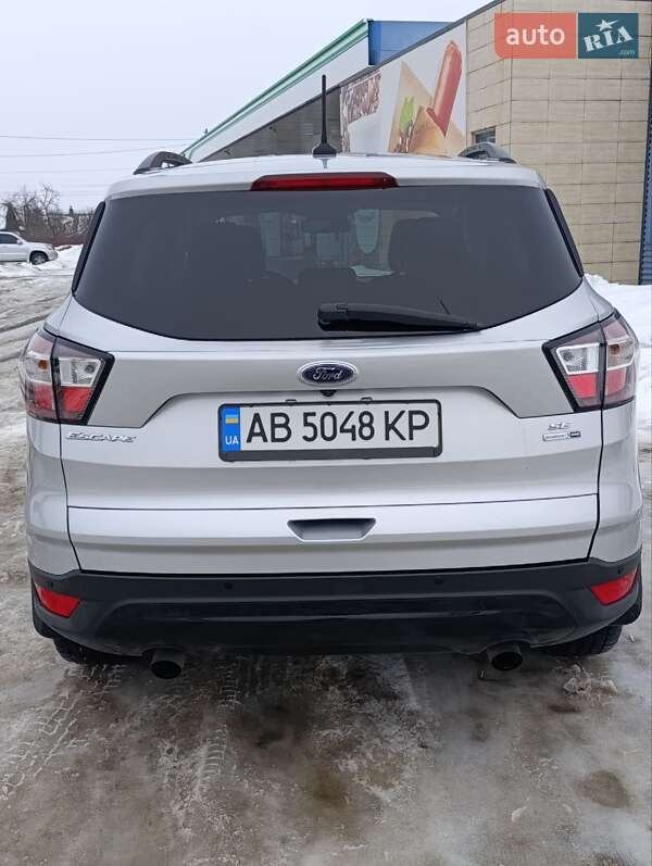 Внедорожник / Кроссовер Ford Escape 2017 в Житомире