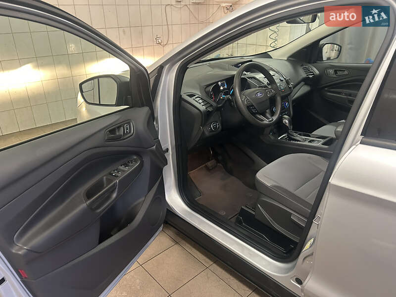 Внедорожник / Кроссовер Ford Escape 2018 в Ровно фото 16 Внедорожник / Кроссовер Ford Escape 2018 в Ровно
