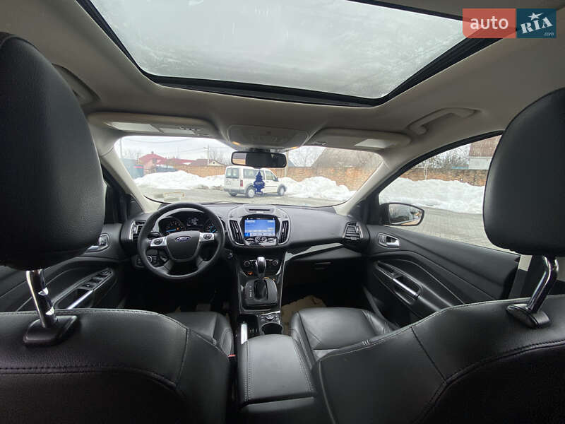 Внедорожник / Кроссовер Ford Escape 2016 в Дубно