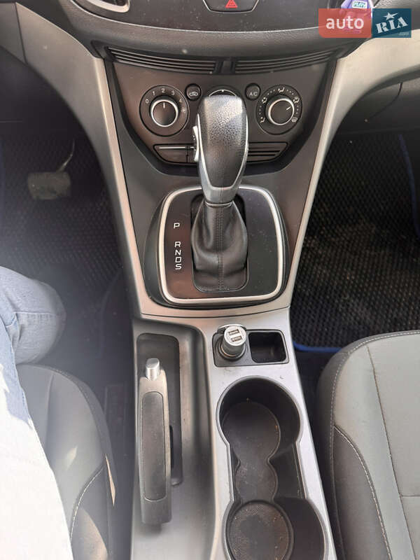 Внедорожник / Кроссовер Ford Escape 2013 в Ивано-Франковске фото 10 Внедорожник / Кроссовер Ford Escape 2013 в Ивано-Франковске