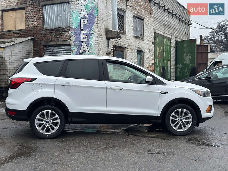 Позашляховик / Кросовер Ford Escape 2019 в Кременчуці фото 8 Позашляховик / Кросовер Ford Escape 2019 в Кременчуці