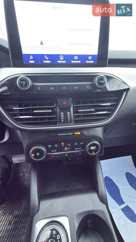 Внедорожник / Кроссовер Ford Escape 2019 в Ивано-Франковске