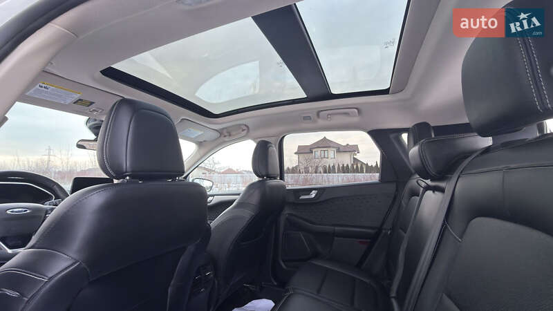 Внедорожник / Кроссовер Ford Escape 2019 в Ивано-Франковске