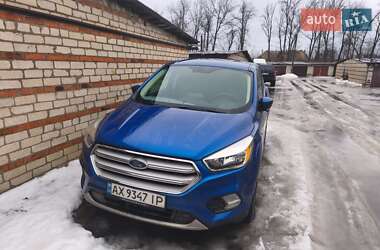 Внедорожник / Кроссовер Ford Escape 2016 в Харькове