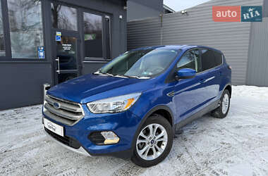 Внедорожник / Кроссовер Ford Escape 2017 в Черновцах