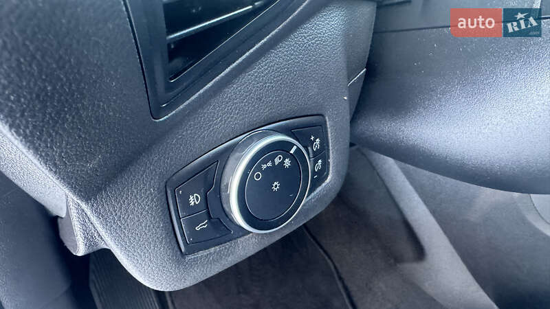 Позашляховик / Кросовер Ford Escape 2017 в Дубні фото 13 Позашляховик / Кросовер Ford Escape 2017 в Дубні