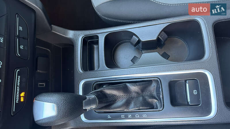 Позашляховик / Кросовер Ford Escape 2017 в Дубні фото 19 Позашляховик / Кросовер Ford Escape 2017 в Дубні