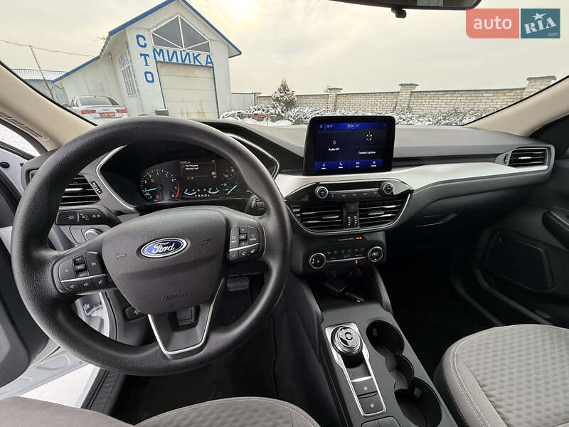 Позашляховик / Кросовер Ford Escape 2020 в Львові