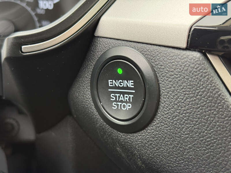 Позашляховик / Кросовер Ford Escape 2020 в Львові