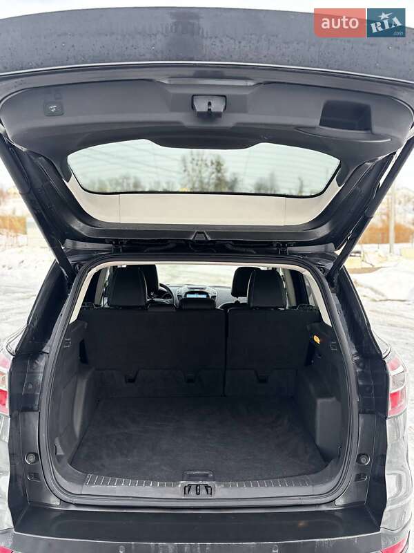 Позашляховик / Кросовер Ford Escape 2017 в Львові