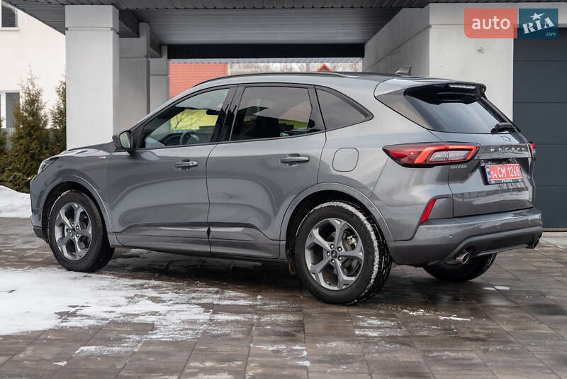 Внедорожник / Кроссовер Ford Escape 2023 в Ивано-Франковске