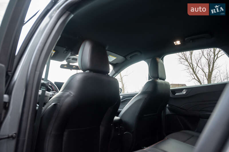 Внедорожник / Кроссовер Ford Escape 2023 в Ивано-Франковске