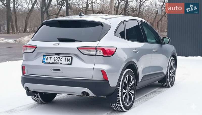 Позашляховик / Кросовер Ford Escape 2021 в Івано-Франківську