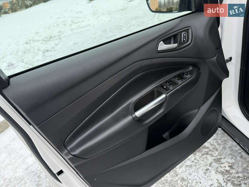 Позашляховик / Кросовер Ford Escape 2018 в Дрогобичі фото 33 Позашляховик / Кросовер Ford Escape 2018 в Дрогобичі