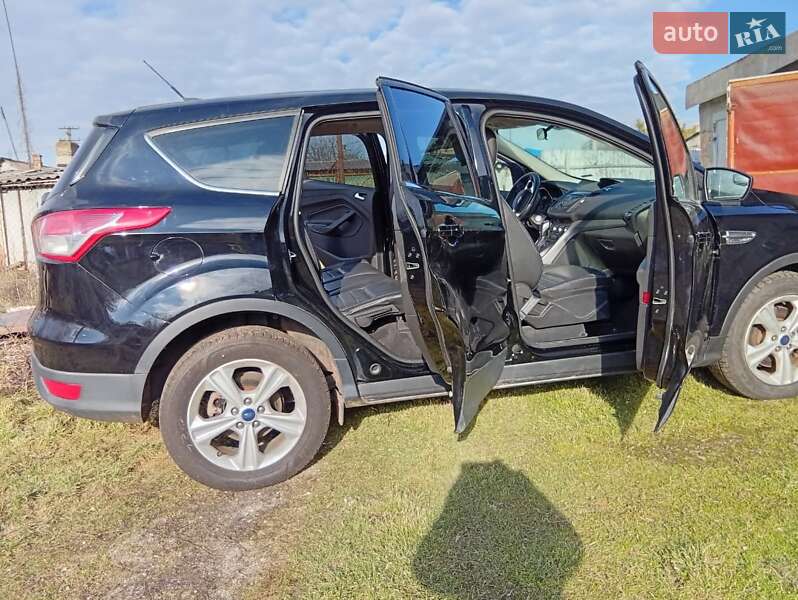 Позашляховик / Кросовер Ford Escape 2015 в Одесі фото Позашляховик / Кросовер Ford Escape 2015 в Одесі