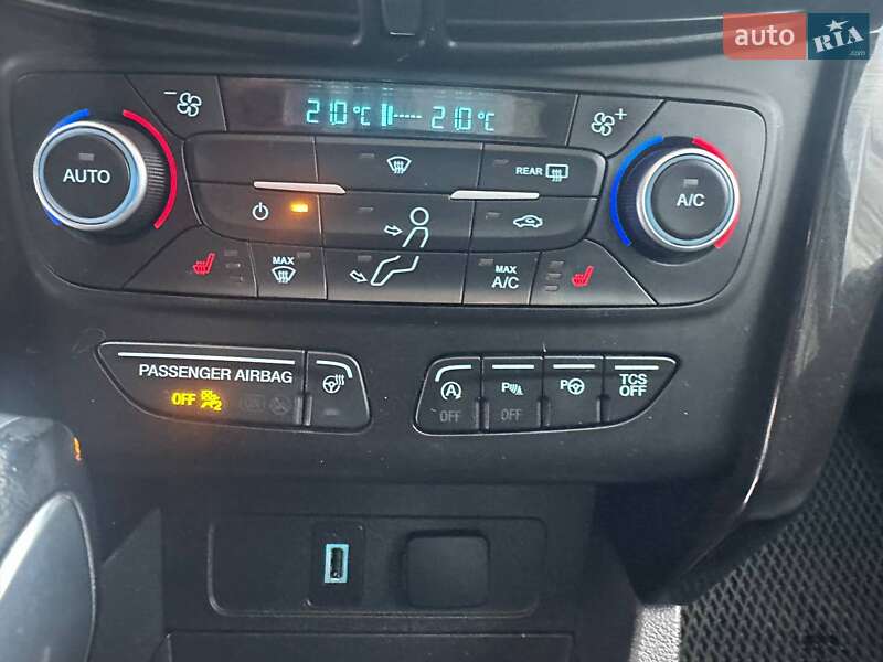 Внедорожник / Кроссовер Ford Escape 2018 в Киеве фото 15 Внедорожник / Кроссовер Ford Escape 2018 в Киеве