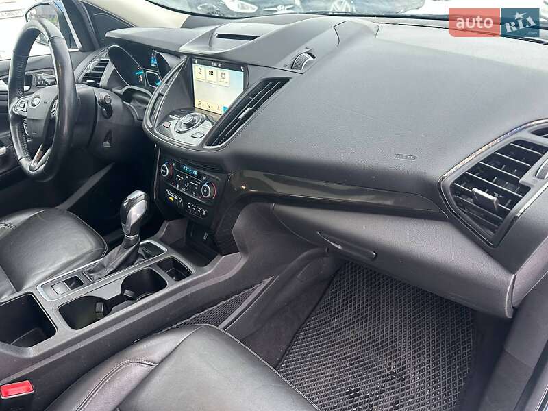 Внедорожник / Кроссовер Ford Escape 2018 в Киеве фото 20 Внедорожник / Кроссовер Ford Escape 2018 в Киеве