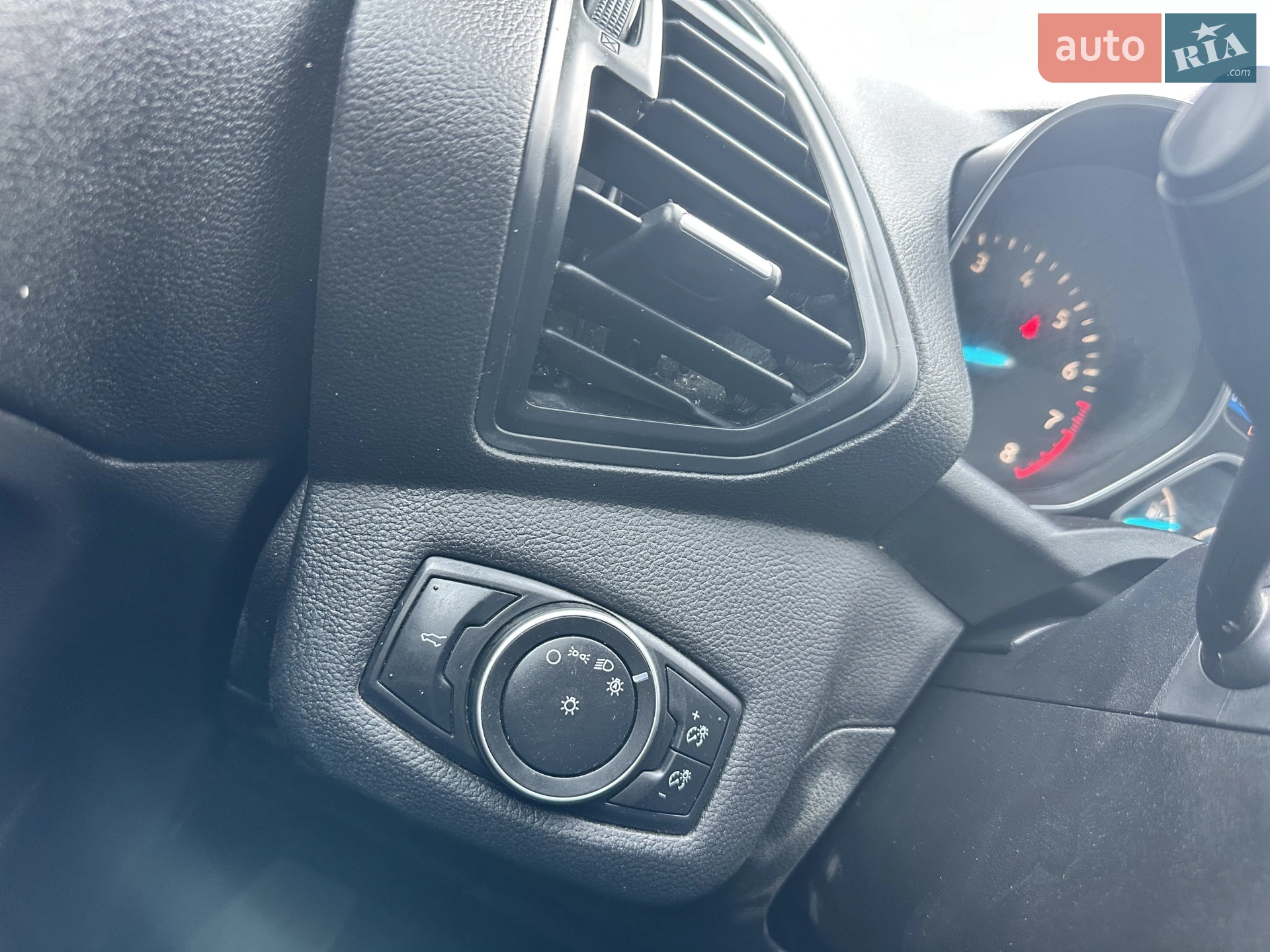 2019 Ford Escape - мініатюра 19