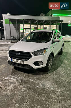 Внедорожник / Кроссовер Ford Escape 2017 в Львове