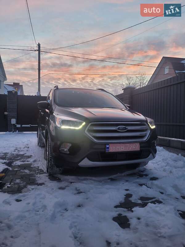 Внедорожник / Кроссовер Ford Escape 2018 в Ровно фото Внедорожник / Кроссовер Ford Escape 2018 в Ровно