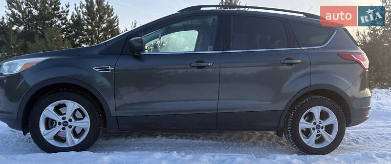 Внедорожник / Кроссовер Ford Escape 2015 в Луцке