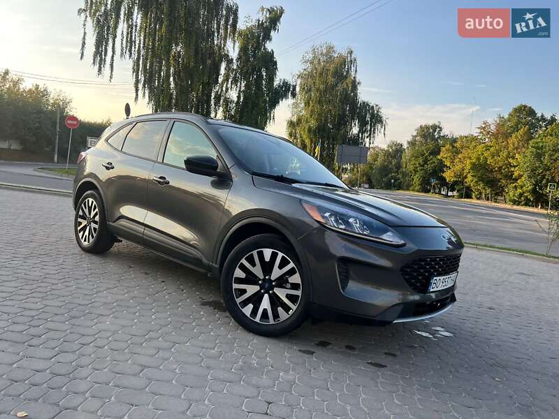 Позашляховик / Кросовер Ford Escape 2019 в Тернополі фото 20 Позашляховик / Кросовер Ford Escape 2019 в Тернополі