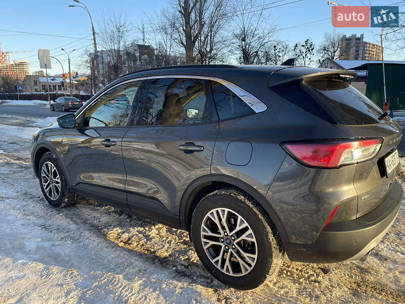 Внедорожник / Кроссовер Ford Escape 2019 в Киеве