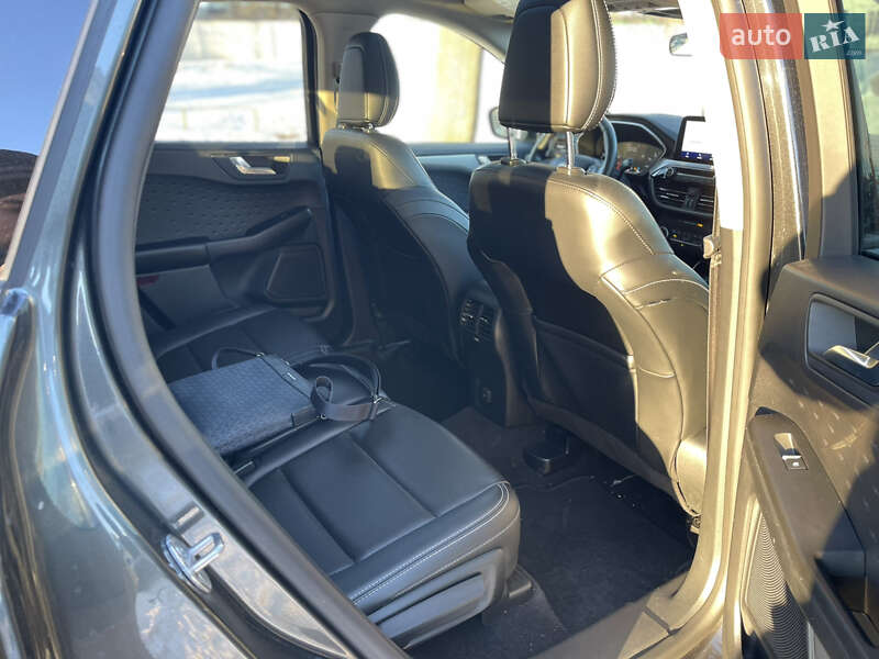 Внедорожник / Кроссовер Ford Escape 2019 в Киеве