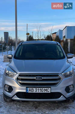 Позашляховик / Кросовер Ford Escape 2016 в Вінниці