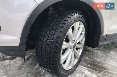 Позашляховик / Кросовер Ford Escape 2016 в Чернівцях