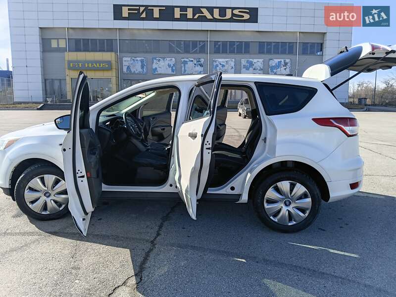 Внедорожник / Кроссовер Ford Escape 2015 в Запорожье