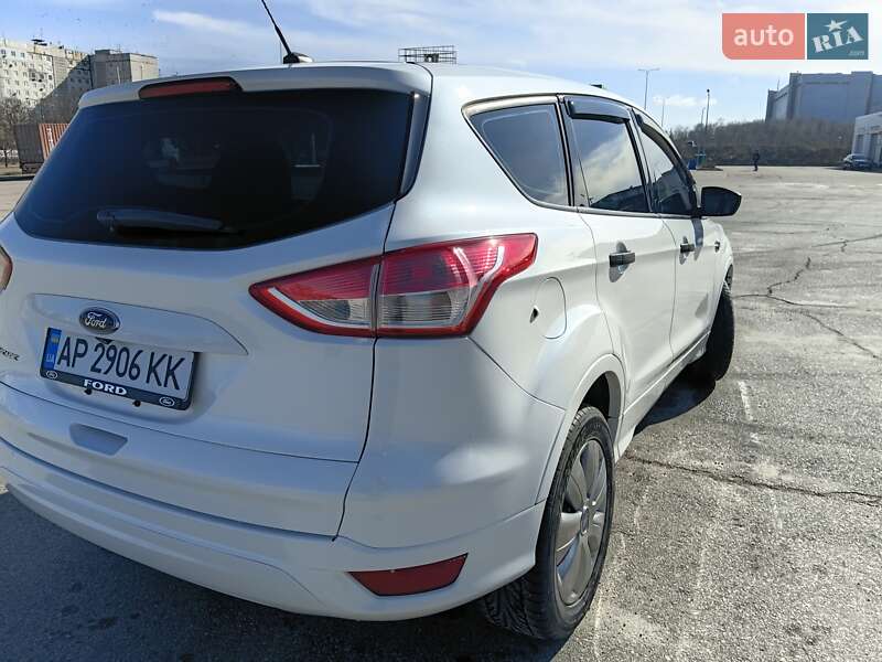 Внедорожник / Кроссовер Ford Escape 2015 в Запорожье