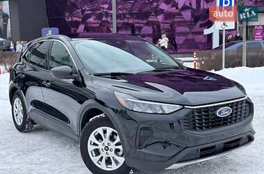 Внедорожник / Кроссовер Ford Escape 2024 в Киеве