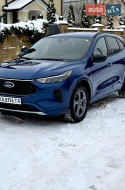 Внедорожник / Кроссовер Ford Escape 2023 в Киеве