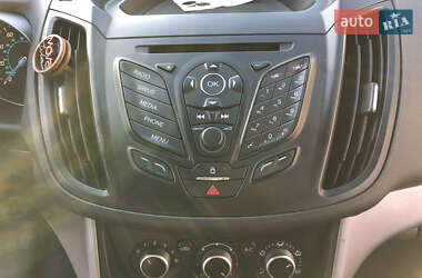 Внедорожник / Кроссовер Ford Escape 2014 в Ровно