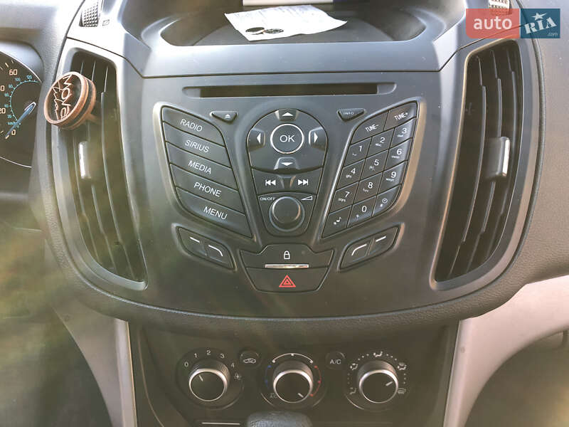 Внедорожник / Кроссовер Ford Escape 2014 в Ровно