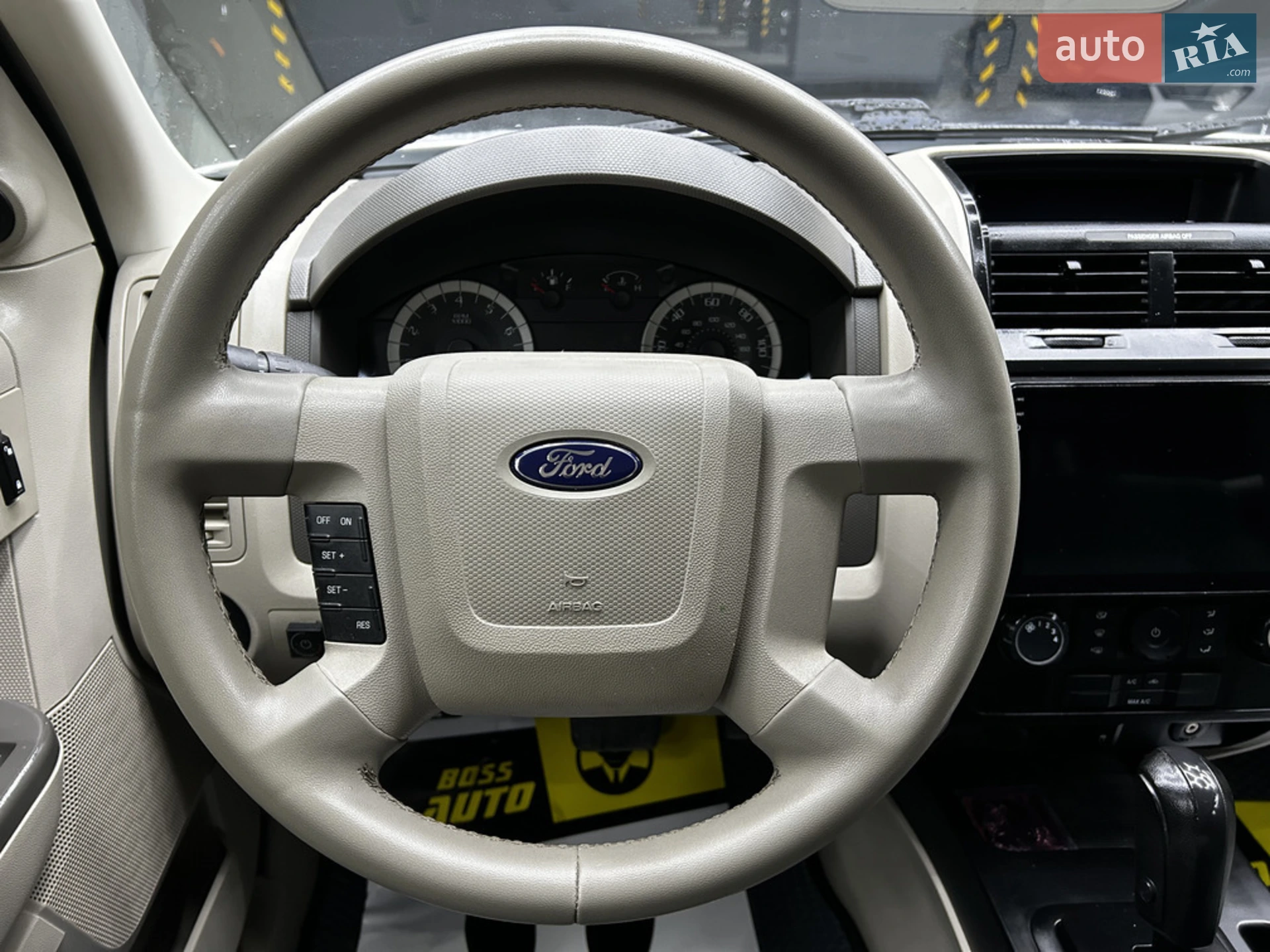 2010 Ford Escape - мініатюра 18