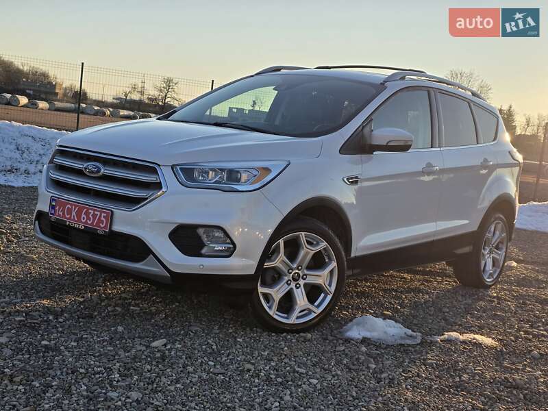 Позашляховик / Кросовер Ford Escape 2018 в Стрию