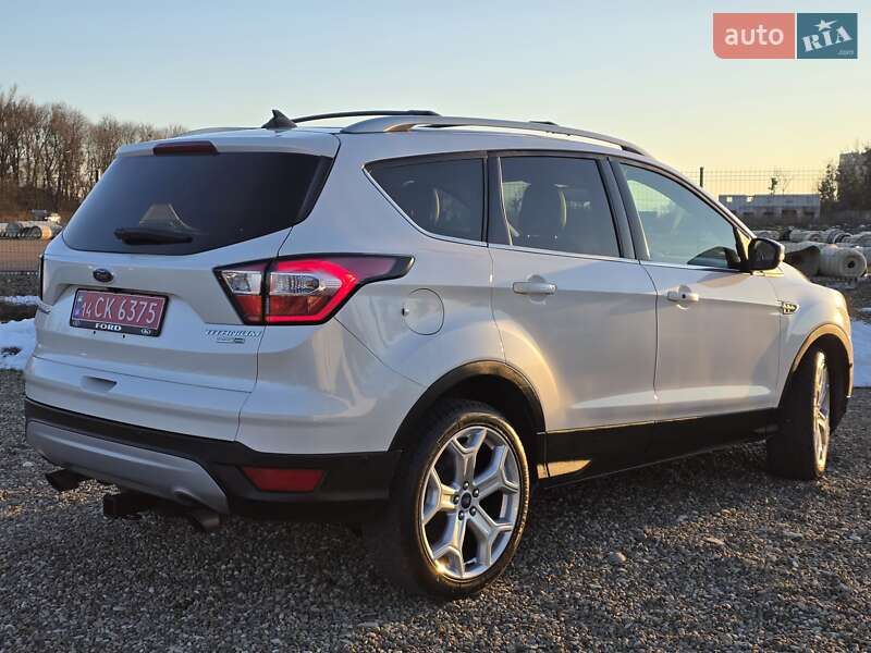 Позашляховик / Кросовер Ford Escape 2018 в Стрию