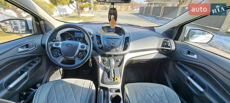 Внедорожник / Кроссовер Ford Escape 2014 в Ивано-Франковске