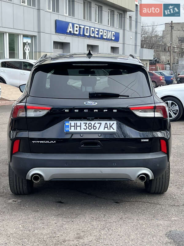 Внедорожник / Кроссовер Ford Escape 2020 в Одессе