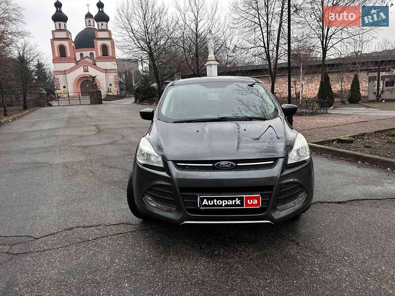 Внедорожник / Кроссовер Ford Escape 2016 в Запорожье