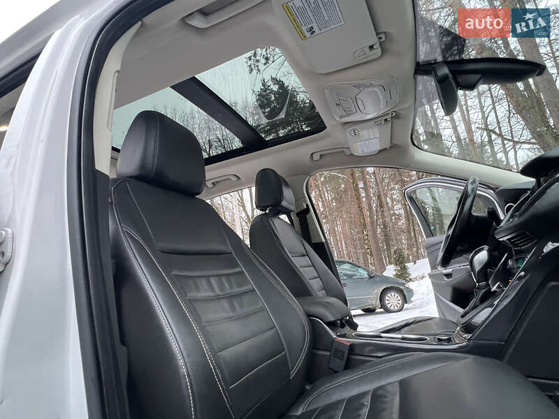 Внедорожник / Кроссовер Ford Escape 2016 в Трускавце